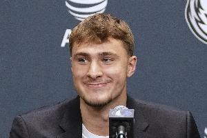 给足开火权！弗拉格夏联首秀首节9分钟出手9次 命中3球&6分1板1断