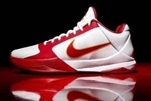 排名拉满!南加大专属Kobe 5 PE 这三款配色哪款颜值最高?