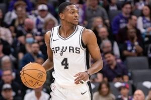 解说：福克斯复出可以分担持球和组织重担 文班能专注于防守&终结