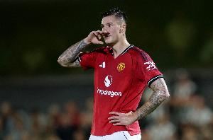 天空体育:舍什科遭遇膝伤,可能无缘代表斯洛文尼亚出战世预赛